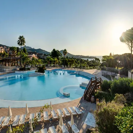 Selection 2 Bedrooms 7 People Saint-Raphaël